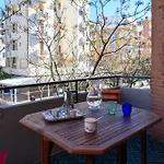 Guesthost - Trieste 153 Cozy Balcony Apartment Pesaro