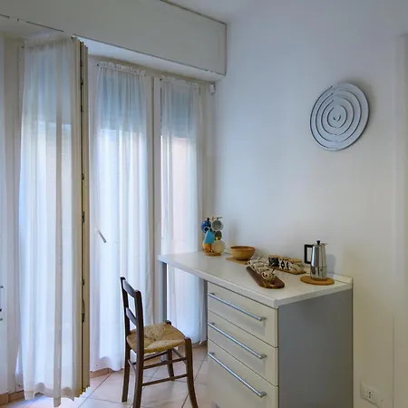 Guesthost - Trieste 153 Cozy Balcony Apartamento *